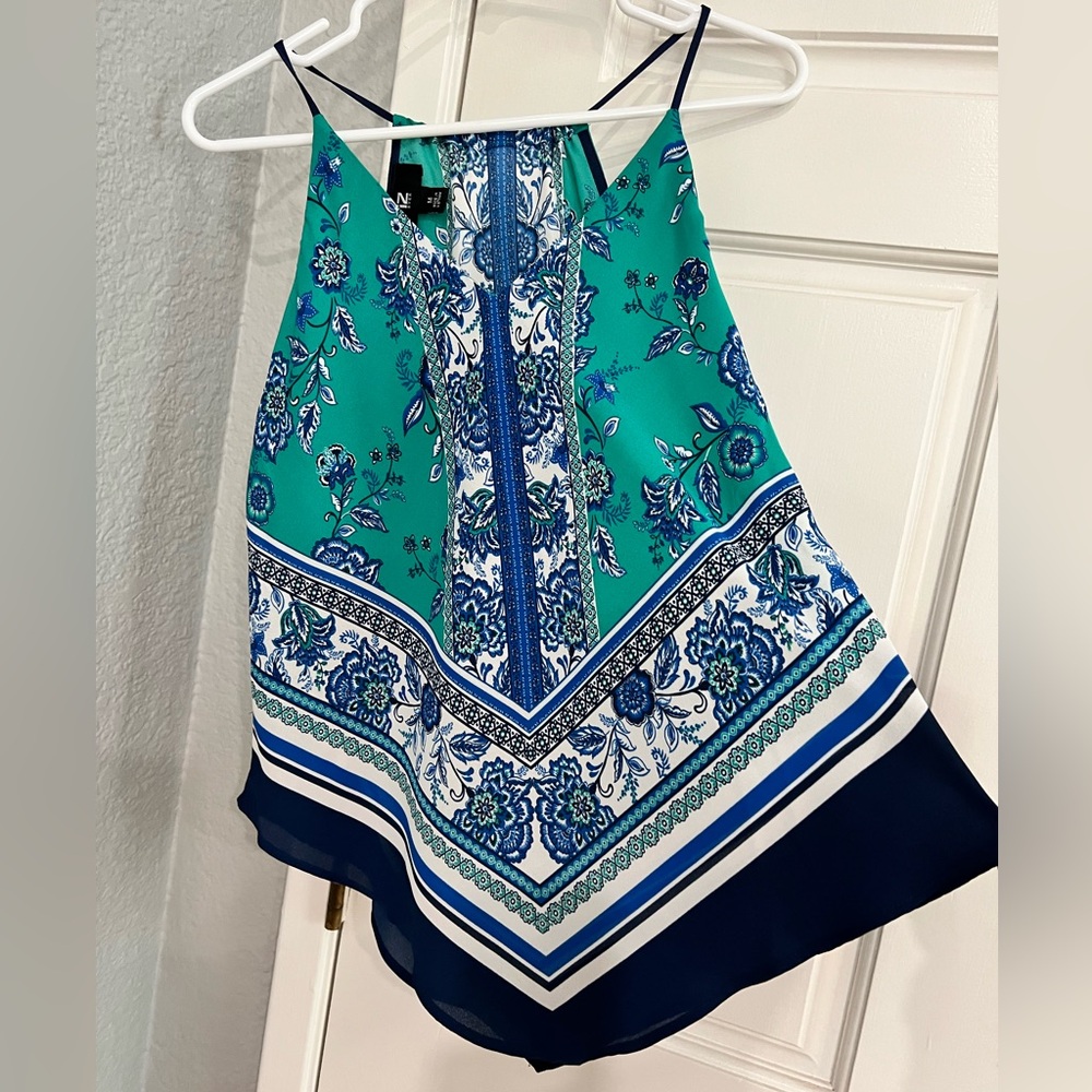 iZ Beyer NWT Floral Green and Blue Women's handkerchief top